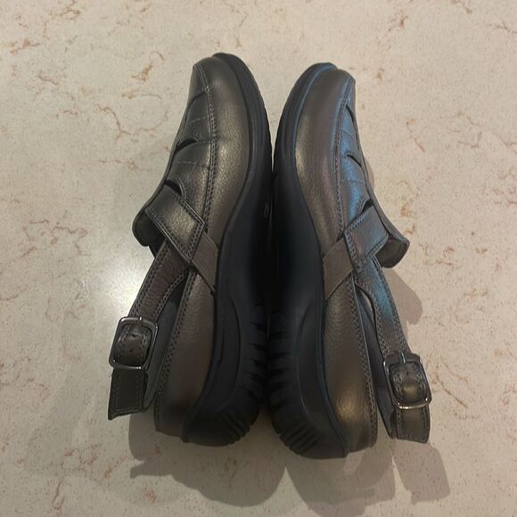 Comfort shoes with strap SZ 7 - Picture 4 of 9